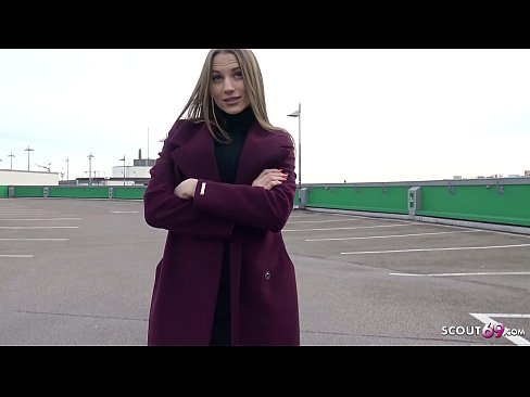❤️ CERCETAȘUL GERMAN ESTE UN VIS ATINGÂNDU-L PE STEELE, TELL-UL DIN PARCARE ȘI SEXY PENTRU BANI ❤️❌ at us ❤